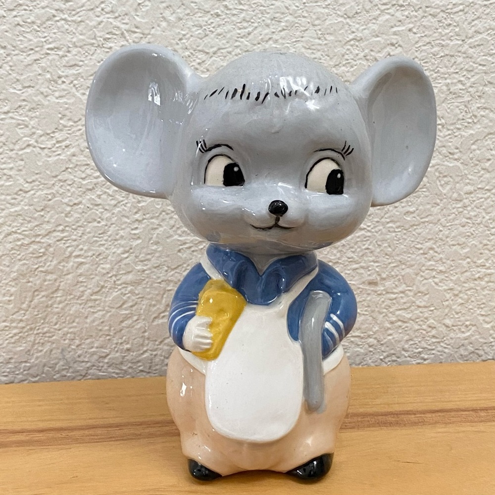 Vintage Large Ceramic Anthropomorphic Mouse Parmesan Cheese Shaker